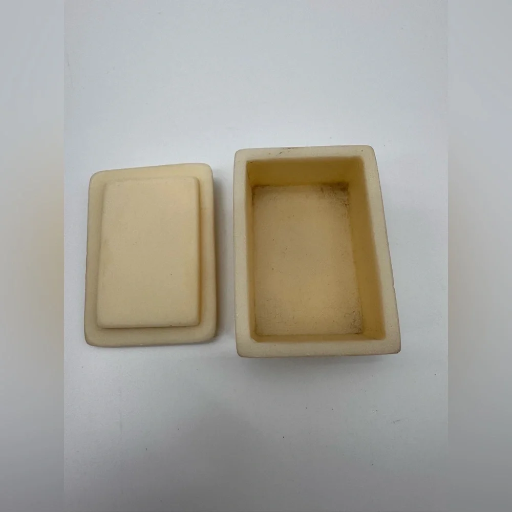 Vintage Stone Marble Granite Floral Hinged Trinket Jewelry Box USA 2.6” x 2”